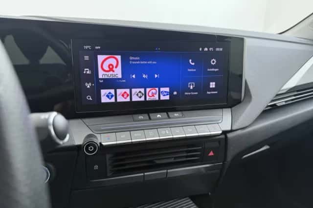 Opel Astra (2022) thumbnail 17