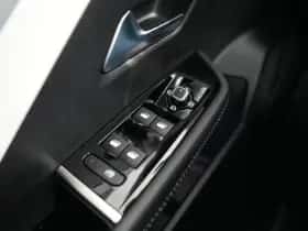 Opel Astra (2022) thumbnail 24