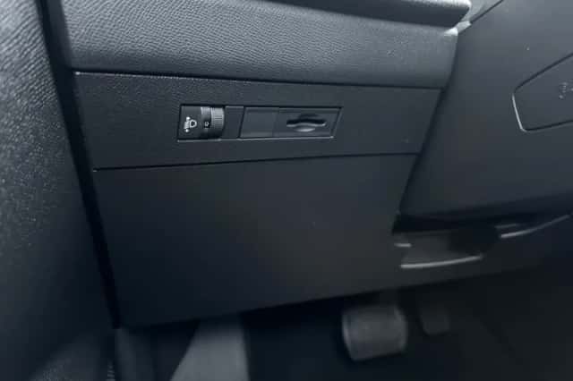 Opel Astra (2022) thumbnail 25