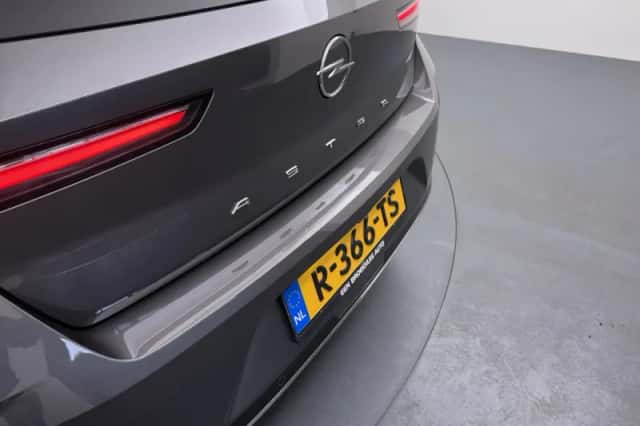 Opel Astra (2022) thumbnail 32