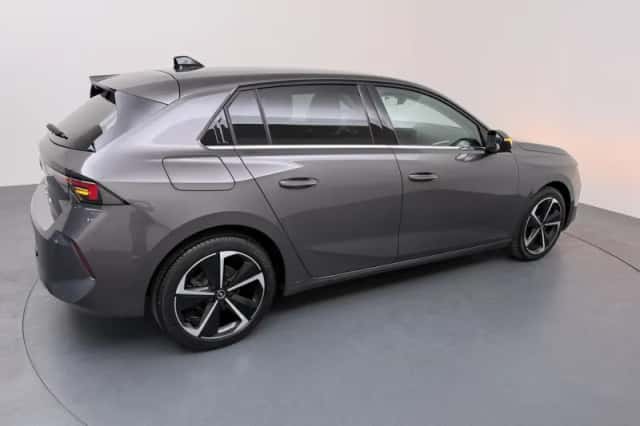 Opel Astra (2022) thumbnail 35