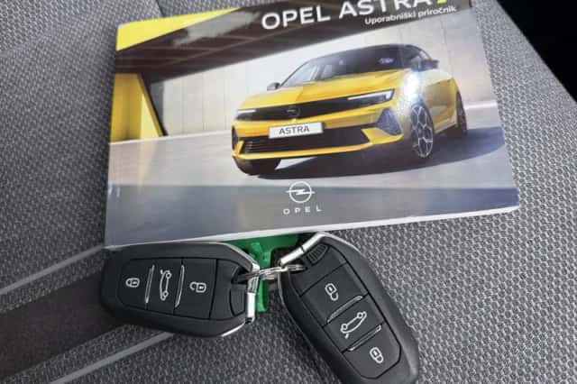 Opel Astra (2022) thumbnail 36