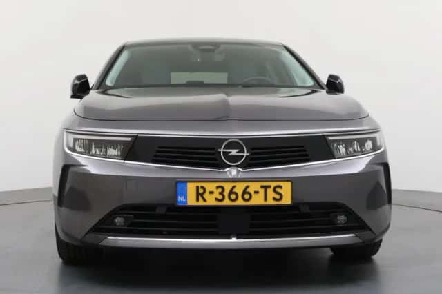 Opel Astra (2022) thumbnail 5