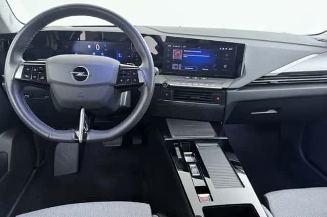 Opel Astra (2022) thumbnail 7