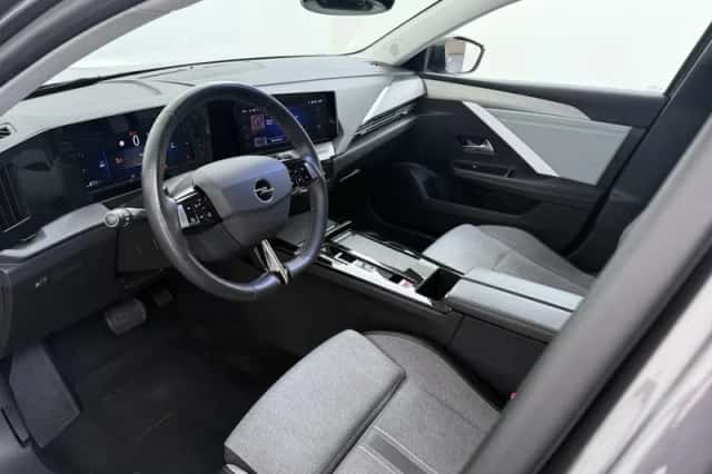Opel Astra (2022) thumbnail 8