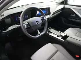 Opel Astra (2022) thumbnail 10