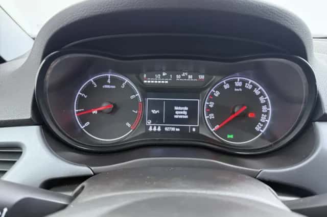 Opel Corsa (2016) thumbnail 15