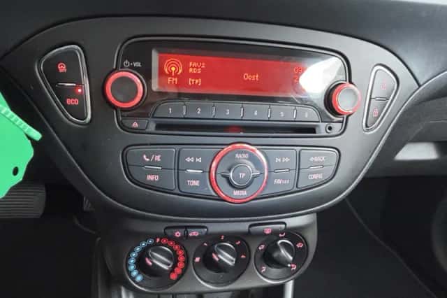 Opel Corsa (2016) thumbnail 16