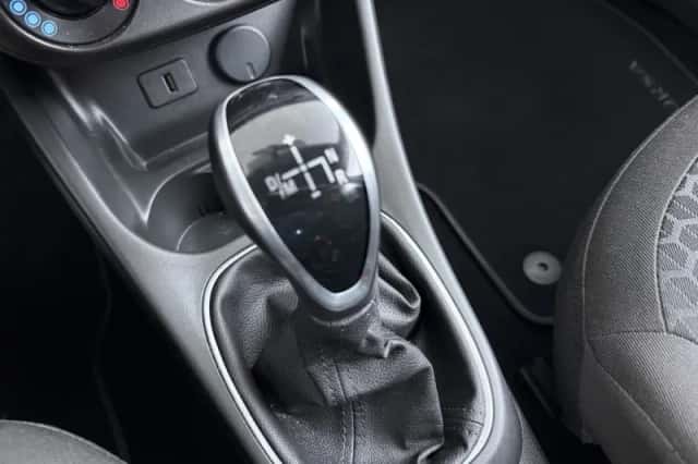 Opel Corsa (2016) thumbnail 21