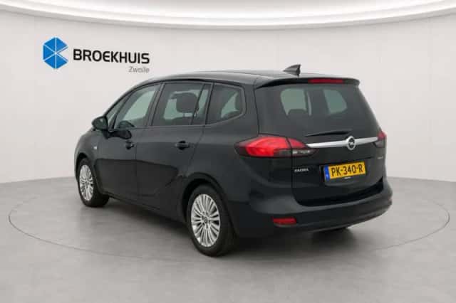 Opel Zafira (2017) thumbnail 5