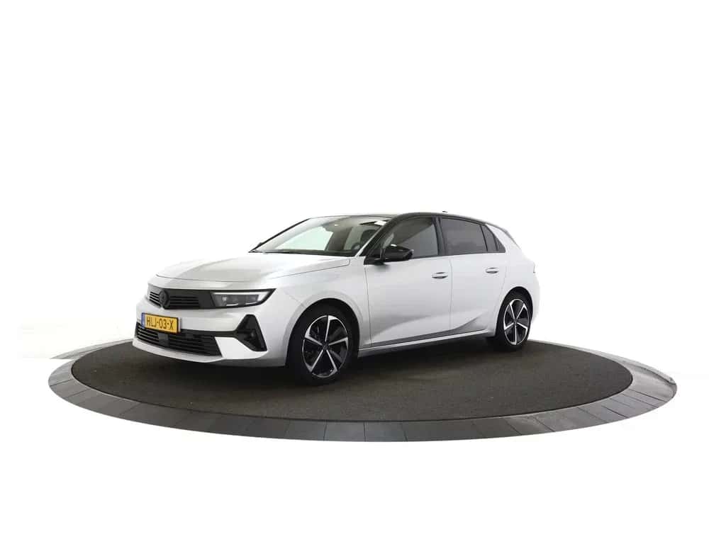 Opel Astra (2025) — foto 1