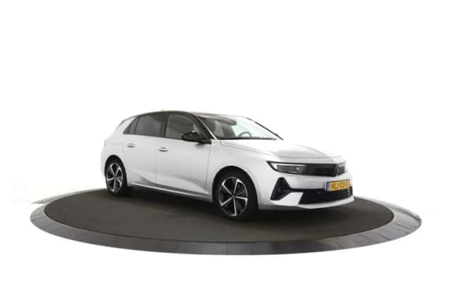 Opel Astra (2025) thumbnail 3