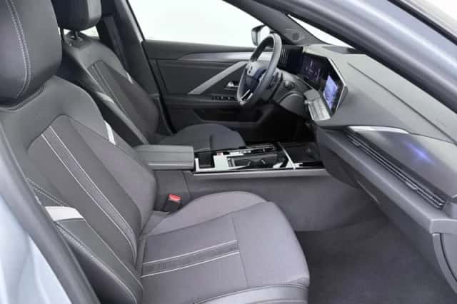 Opel Astra (2025) thumbnail 4
