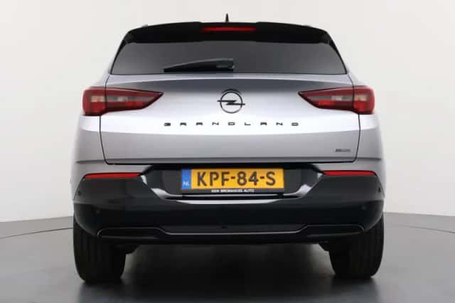 Opel Grandland (2023) thumbnail 6