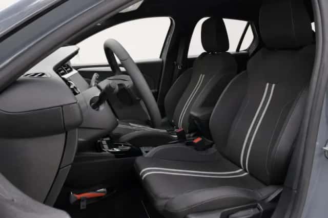 Opel Corsa (2025) thumbnail 4