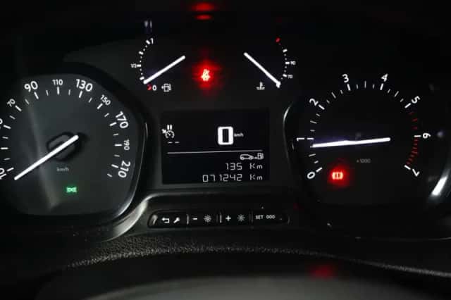 Opel Vivaro (2022) thumbnail 14