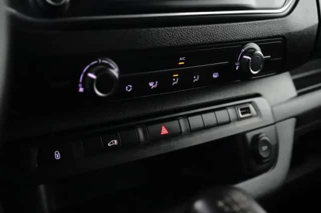 Opel Vivaro (2022) thumbnail 20