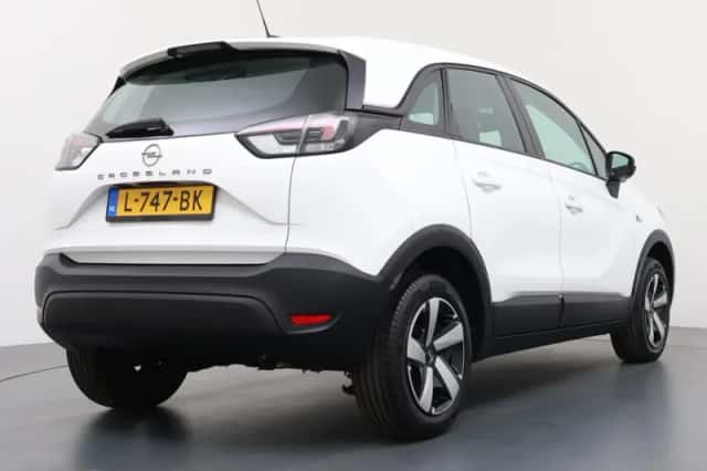 Opel Crossland (2021) thumbnail 2