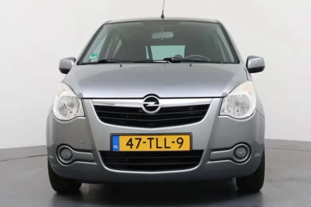 Opel Agila (2012) thumbnail 5