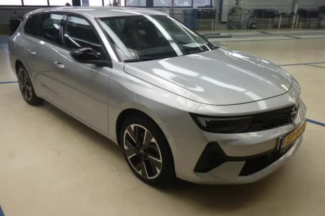 Opel Astra (2025) thumbnail 2
