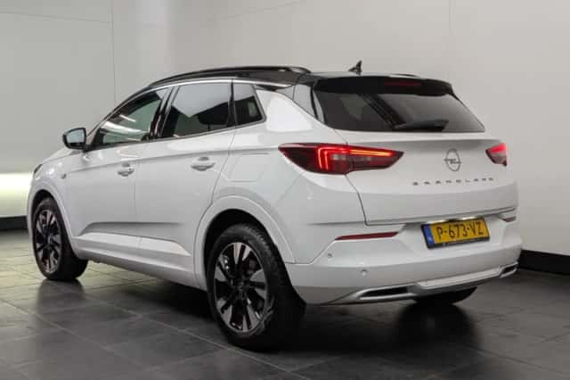 Opel Grandland (2022) thumbnail 4