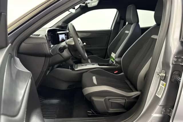Opel Mokka-e (2025) thumbnail 3