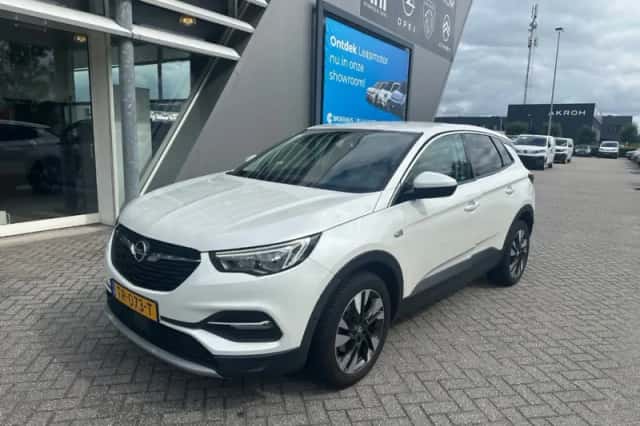 Opel Grandland X (2018) thumbnail 1