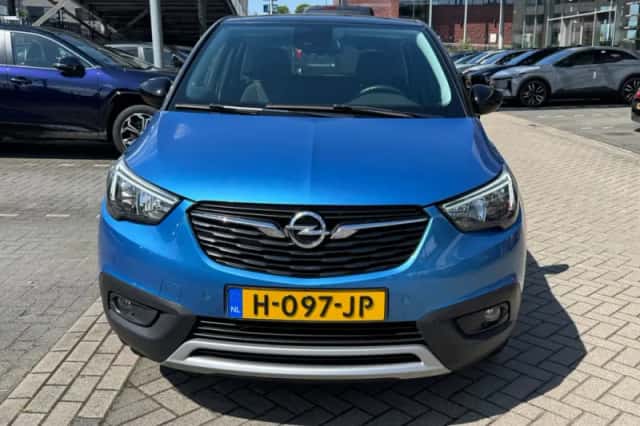 Opel Crossland X (2019) thumbnail 2