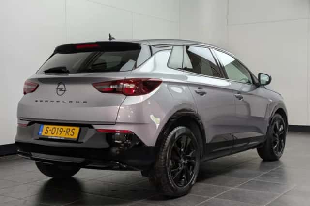 Opel Grandland (2023) thumbnail 3