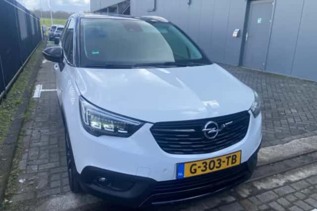 Opel Crossland X (2019) thumbnail 2