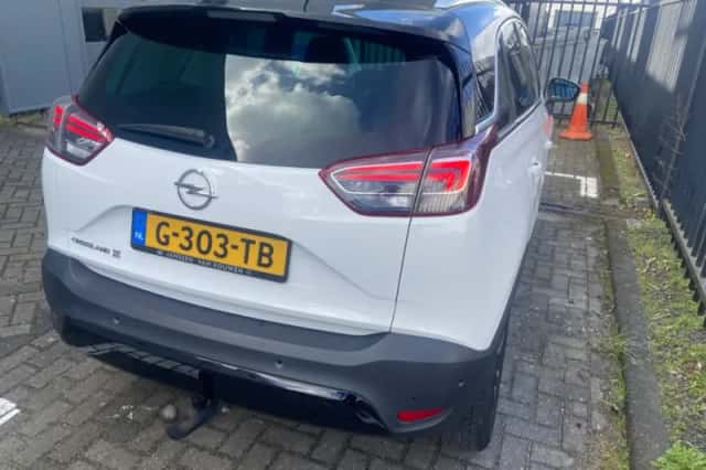 Opel Crossland X (2019) thumbnail 3