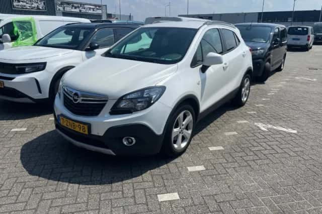 Opel Mokka (2015) thumbnail 1