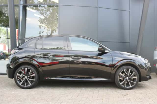 Peugeot 208 (2023) thumbnail 3