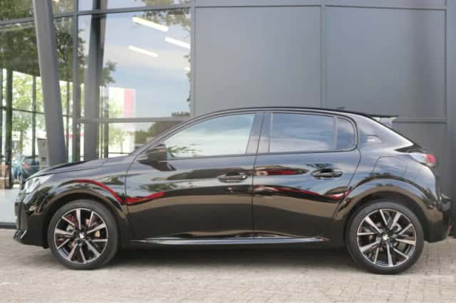 Peugeot 208 (2023) thumbnail 4