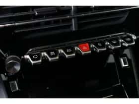 Peugeot 208 (2023) thumbnail 38
