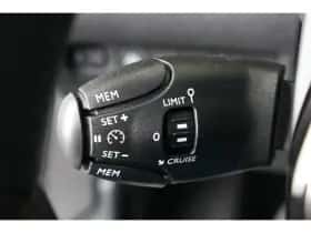 Peugeot 2008 (2023) thumbnail 23