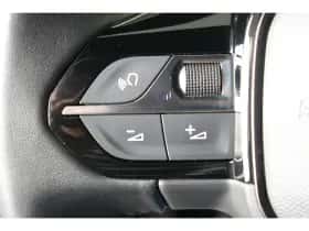 Peugeot 2008 (2023) thumbnail 24