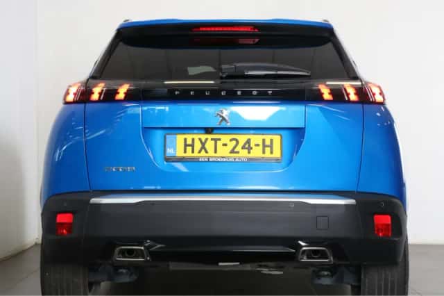 Peugeot 2008 (2023) thumbnail 6