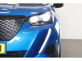 Peugeot 2008 (2023) thumbnail 7