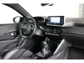 Peugeot 208 (2021) thumbnail 11