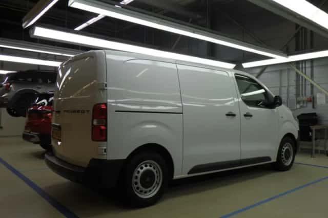 Peugeot E-Expert (2025) thumbnail 4