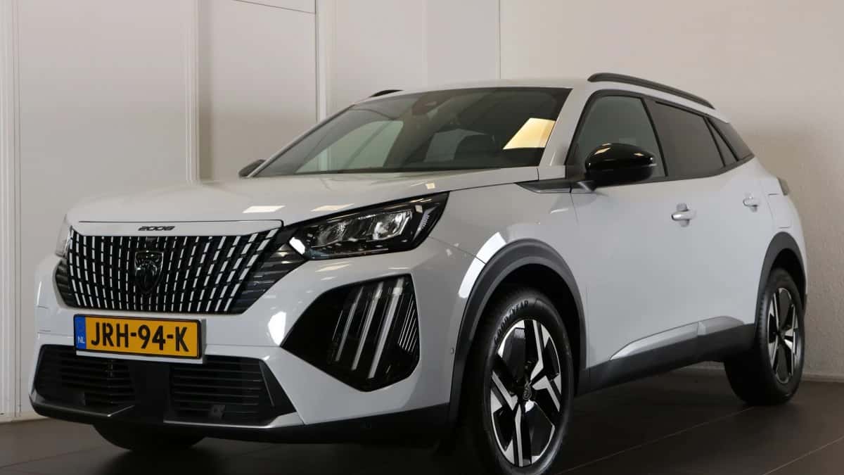 Peugeot 2008 (2025) — foto 1