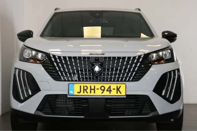 Peugeot 2008 (2025) thumbnail 2
