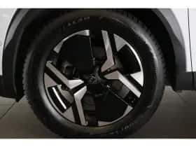 Peugeot 2008 (2025) thumbnail 10