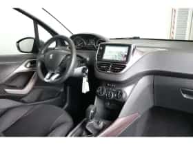 Peugeot 2008 (2014) thumbnail 11