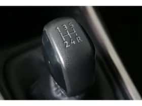 Peugeot 2008 (2014) thumbnail 36