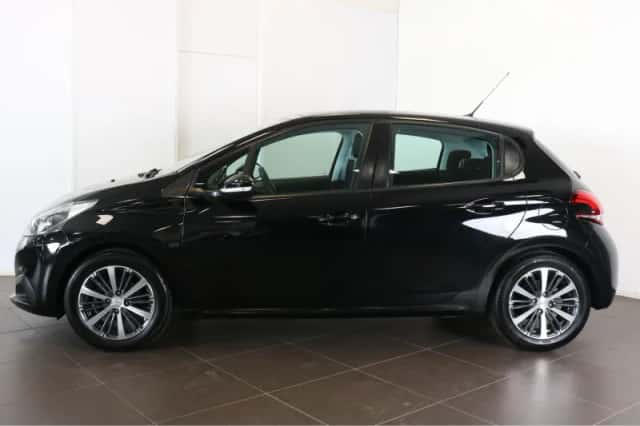 Peugeot 208 (2018) thumbnail 3