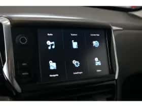 Peugeot 208 (2018) thumbnail 22