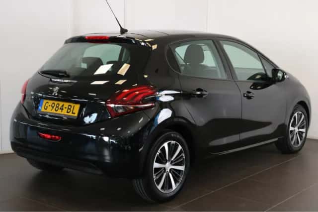 Peugeot 208 (2018) thumbnail 6