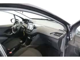 Peugeot 208 (2018) thumbnail 10